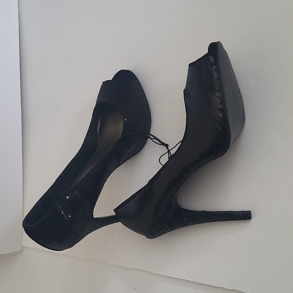 NWT Forever 21 Black Sequined Stiletto Heels, Size 9 - Picture 7 of 13